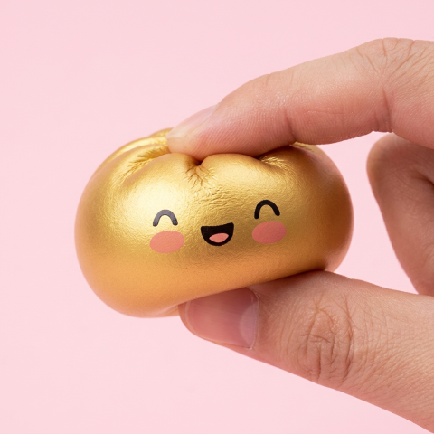 Dumpling Squishy Lucky Gold – Slow Rise Bun beim Drücken, weiches Material