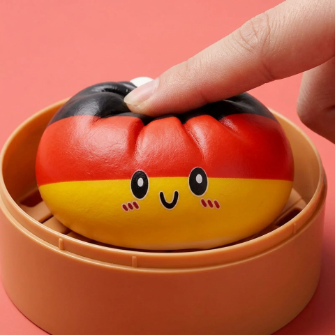Flag Squishy Toy Dumpling Deutschland beim Drücken, weiches Material