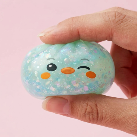 Dumpling Squishy Pinguin Mintgrün Frost — slow-rise Effekt, der Schaum federt langsam zurück